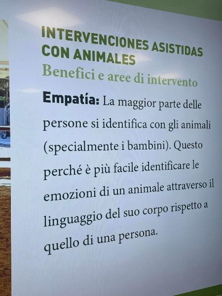 Primo modulo del Corso Base Interventi Assistiti con gli Animali (IAA), per le figure Coadiutore del cane e Medico Veterinario esperto in IAA.
Ringraziamo la dot.ssa Elma Sgueglia e Alberto Ayala per un fine settimana di formazione intenso ma molto interessante!
DOG PARK, Albert Ayala A.
AlPerroVerde DOG PARK
 